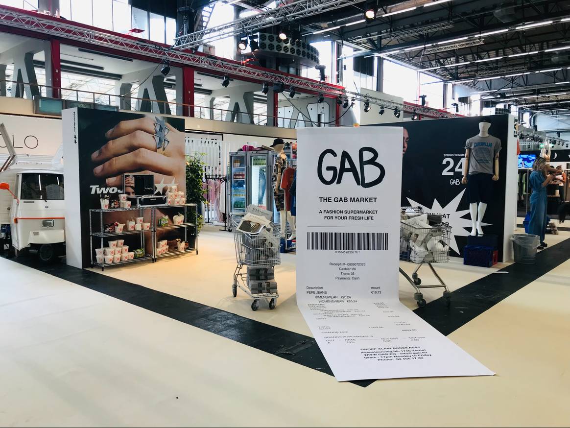 Belgische modegroep GAb trok de aandacht met een bonnetje van de Gab Market.