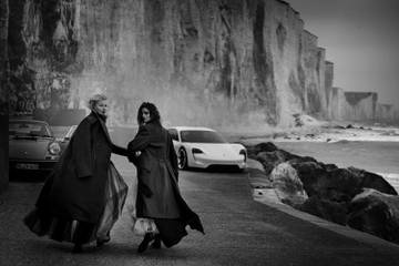 Peter Lindbergh photographs Porsche through fashion lens