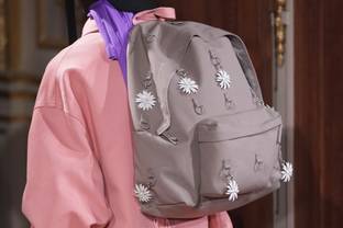 Raf Simons collabore avec Eastpak