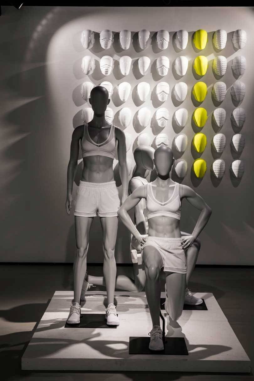 Kijken: Hans Boodt Mannequins 'sporty' showroom