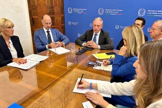Urso (Mimit): sistema Italia compatto nella tutela e difesa del made in Italy della moda