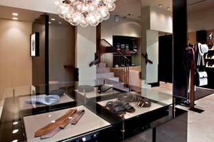 Brioni готовит массовые сокращения на фабриках