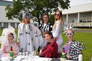 In picture: 'Fashion-picnic' at FH Dresden