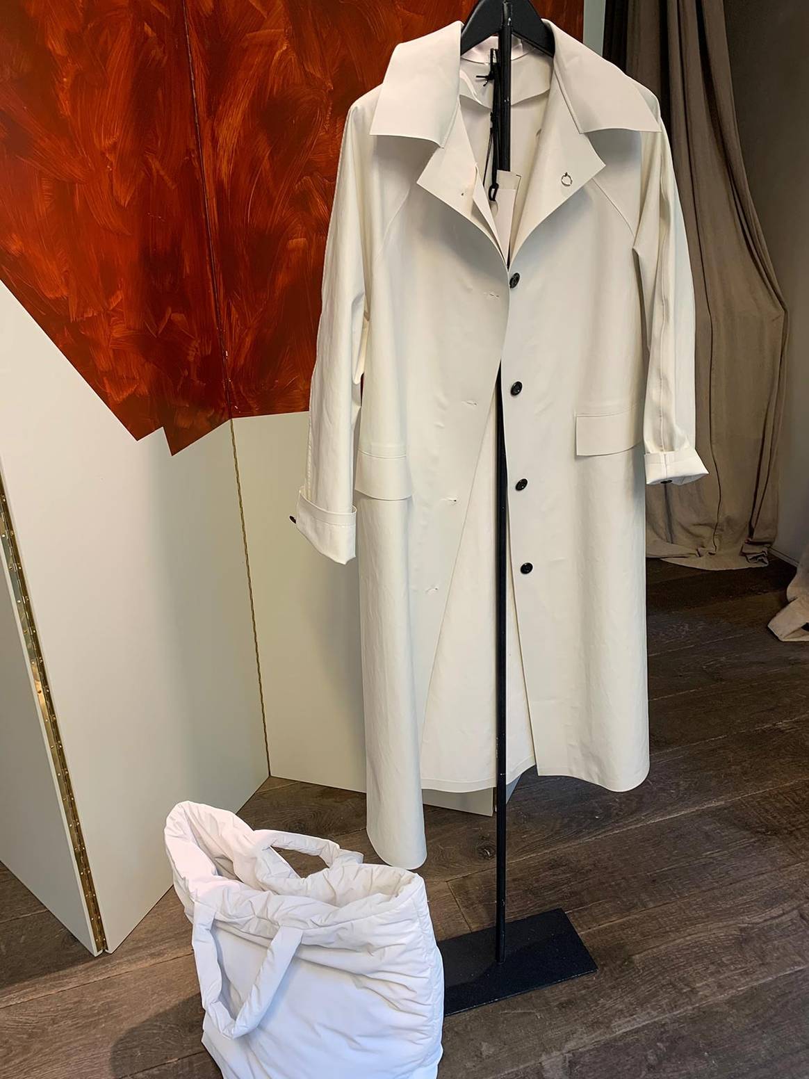 Antwerpse concept store Graanmarkt 13 maakt nu ook tassen