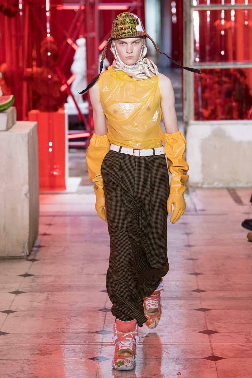 Fashion week: des hommes en corset