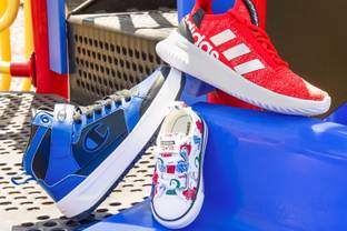 Shoe Carnival reports drop in Q2 sales, profit