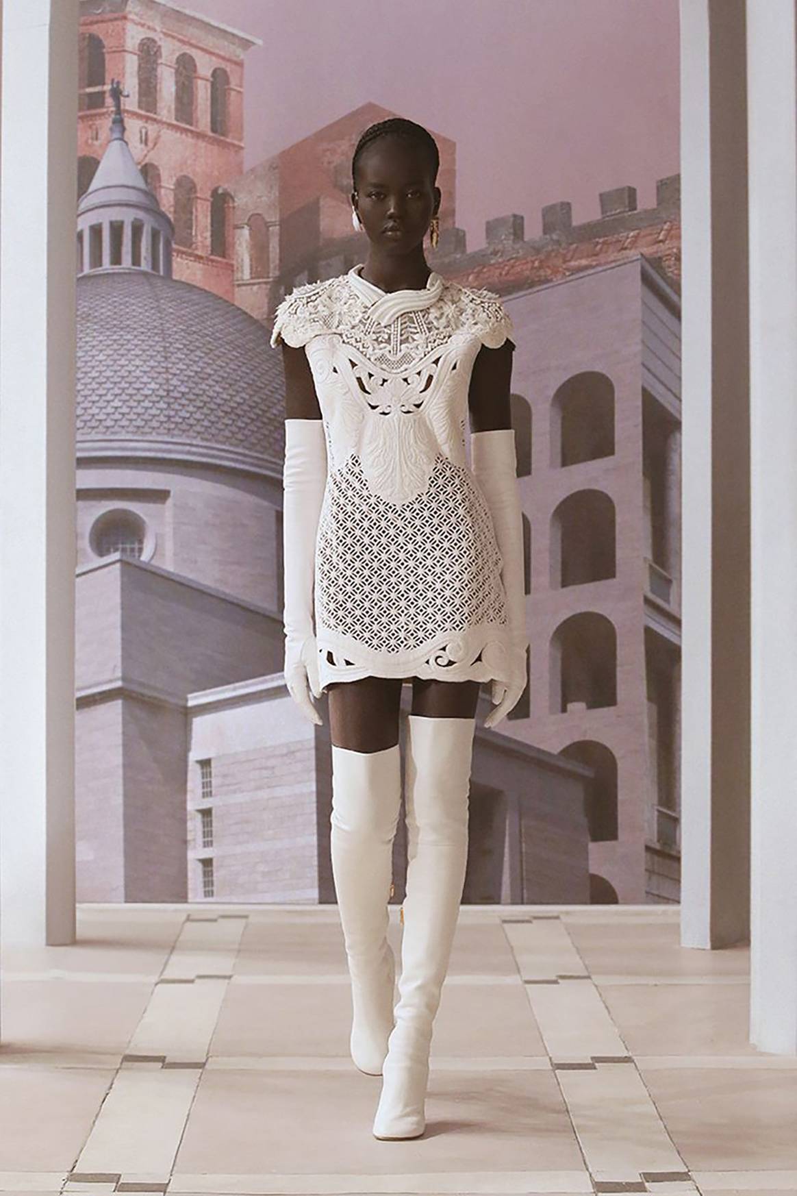 Photo Credits: Fendi, colección Alta Costura Otoño/Invierno 2021/2022.