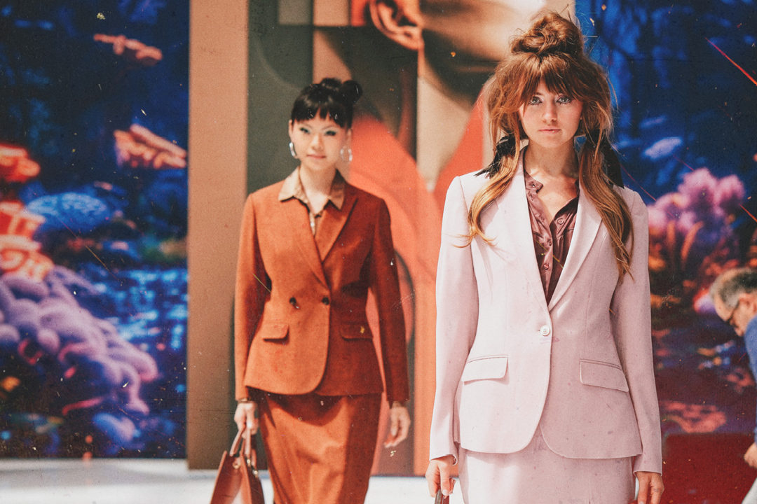 Source Fashion catwalk.