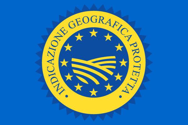 Vetro di Murano, merletti di Burano, cammeo e corallo di Torre del Greco nel Bollettino delle Indicazioni geografiche protette