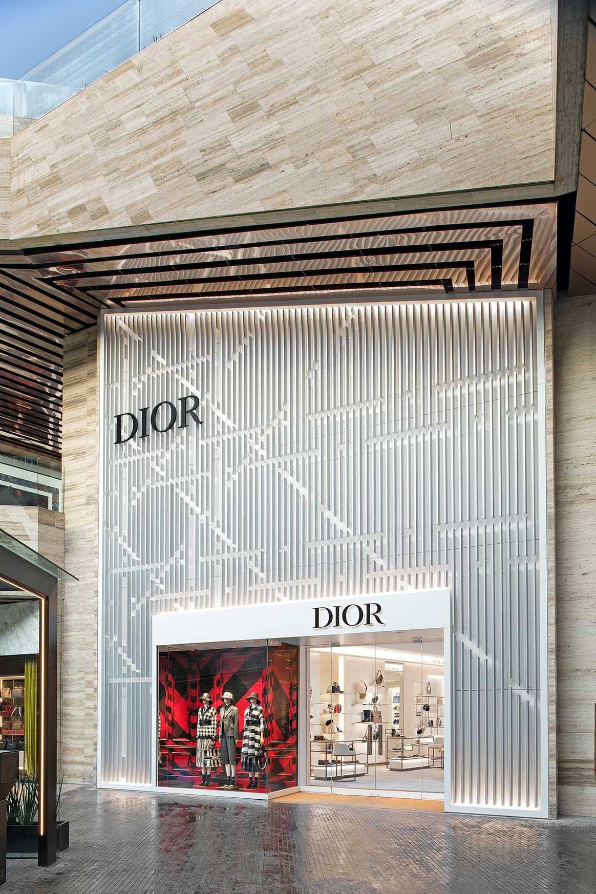 Dior abre su primera boutique de hombre en México y una nueva flagship store