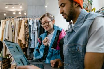 Les métiers du retail dans la mode et le luxe : Combien gagne un Responsable de Magasin ?