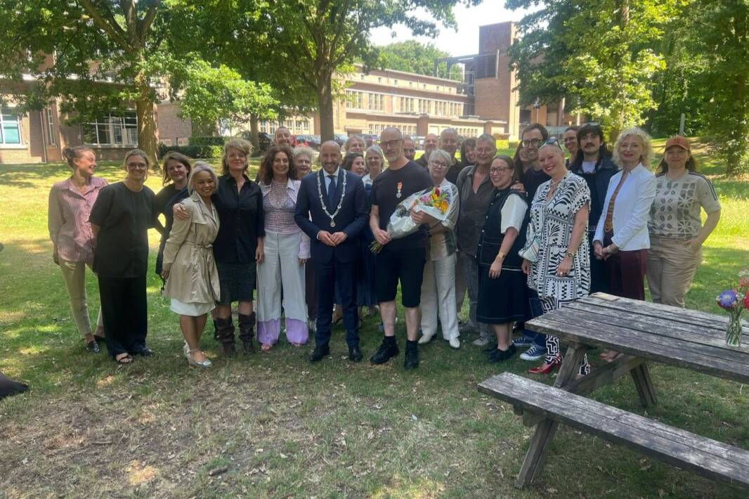 Matthijs Boelee werd geridderd door Burgemeester Marcouch.