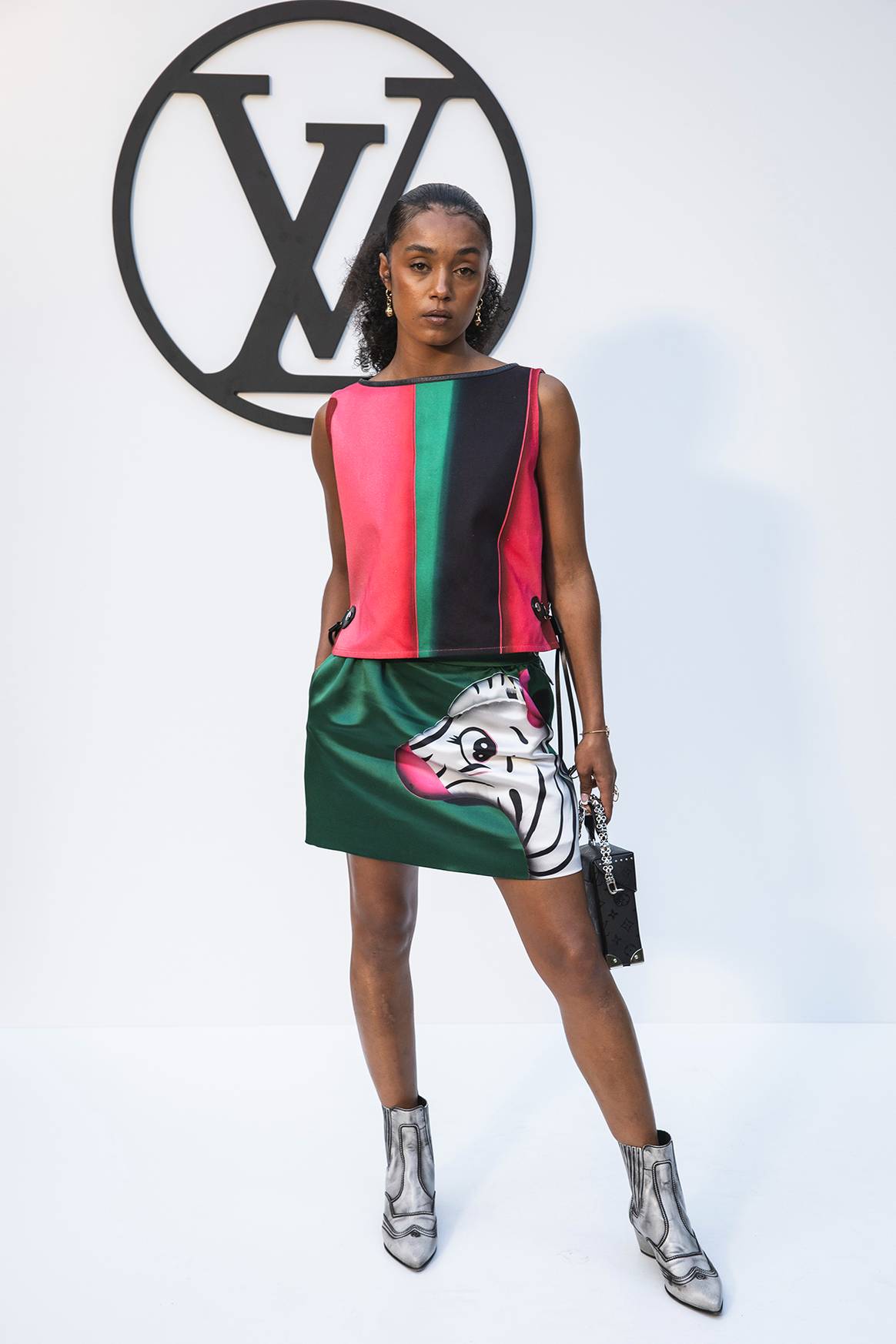 Jasmine Jobson, a su llegada al desfile de Louis Vuitton en Barcelona.