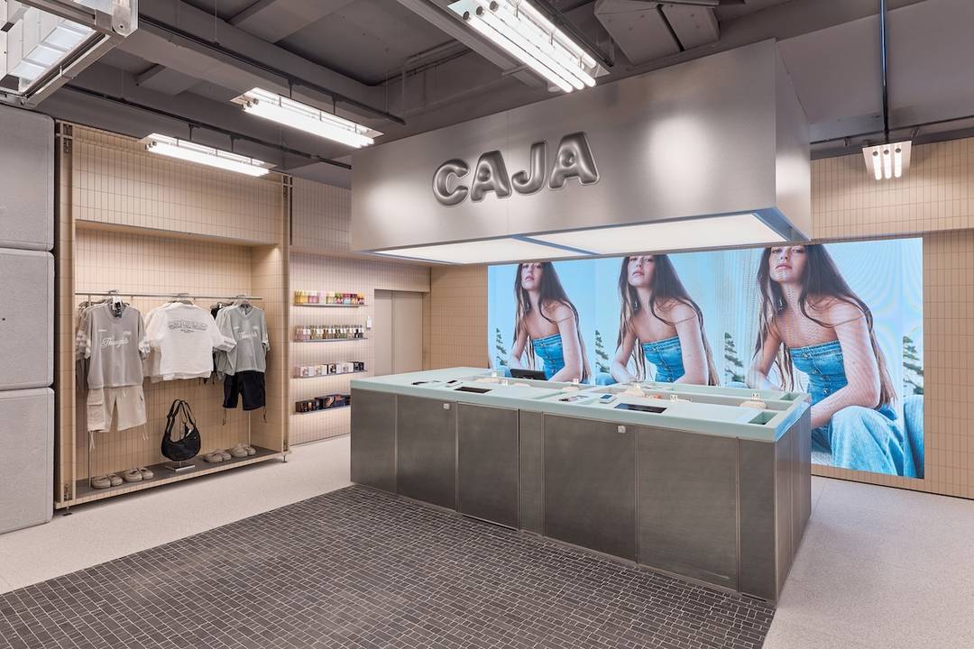 Tienda de Bershka en la plaza de Lugo de La Coruña (España).