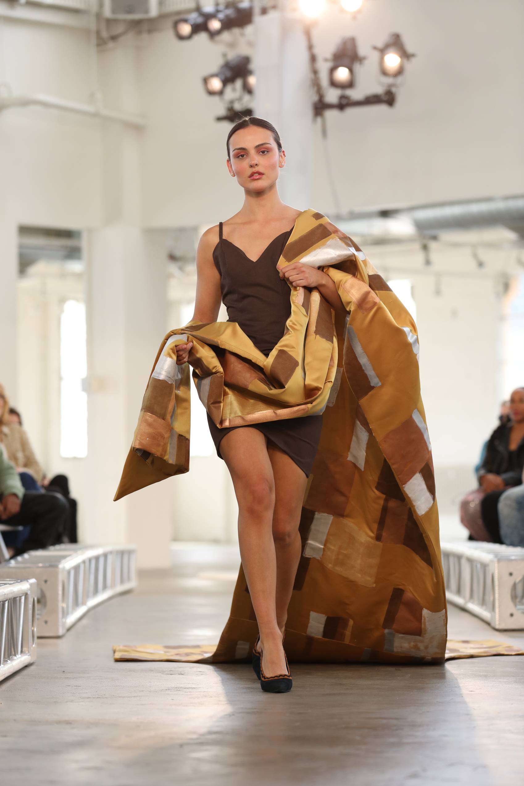 FIDM GRADUATE CLASS 2023 - Worldwide Fashion Design Lookbook