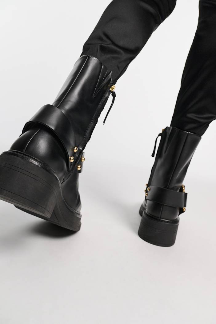 Short biker boots with twisted D-ring detail | dorothee schumacher