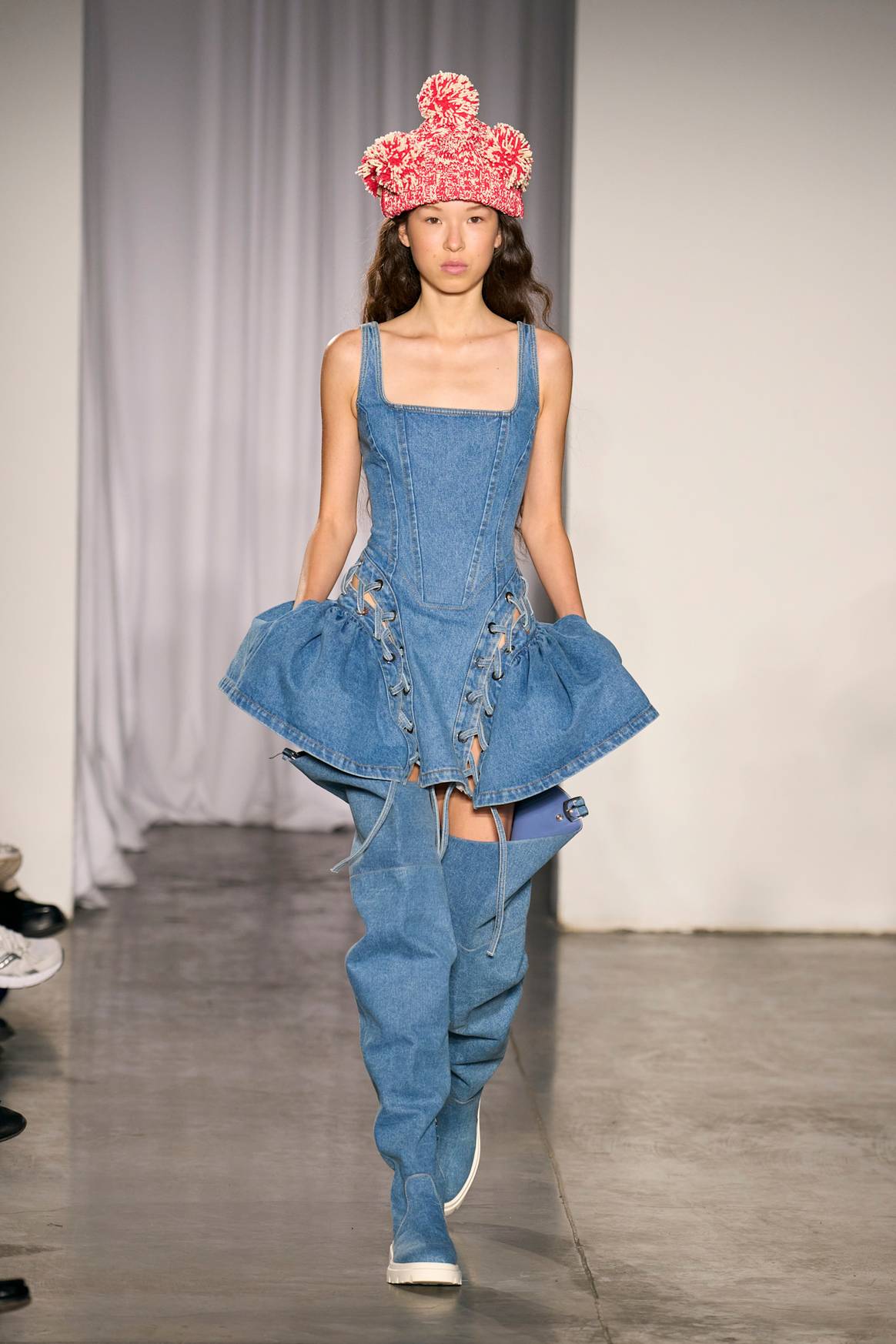 Credits: Aknvas SS26 ©Launchmetrics/spotlight