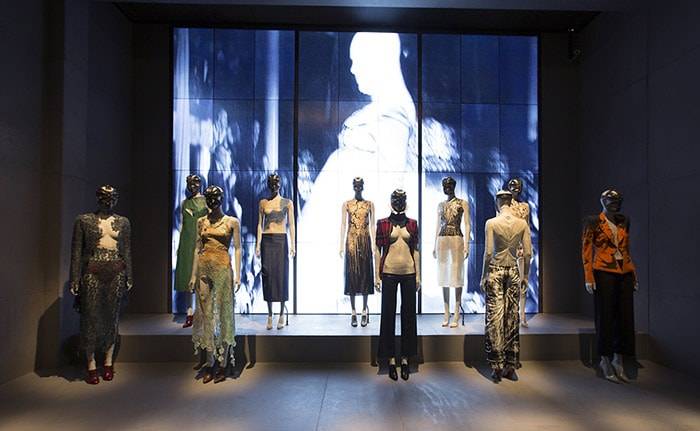 Alexander McQueen: Savage Beauty eindelijk in Londen