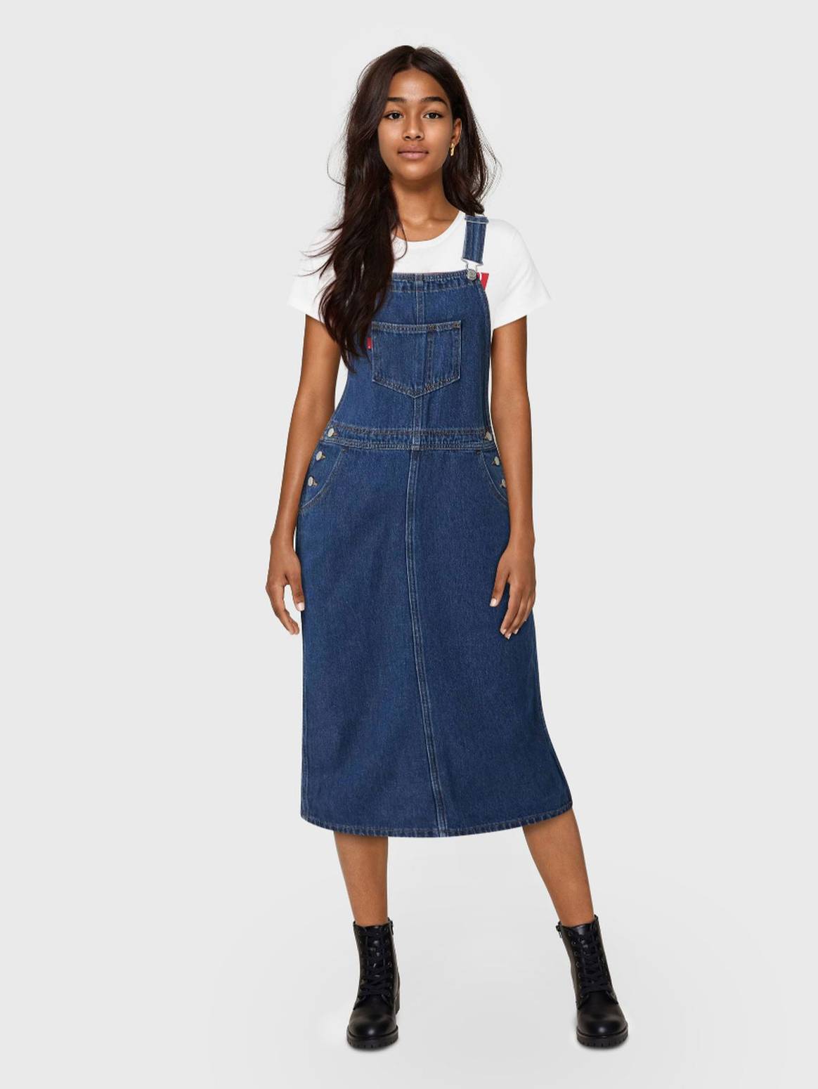 Photo Credits: Prenda de Levi’s sobre uno de los avatares hiperrealistas de Lalaland.ai generados con inteligencia artificial. Levi’s, fotografía de cortesía.