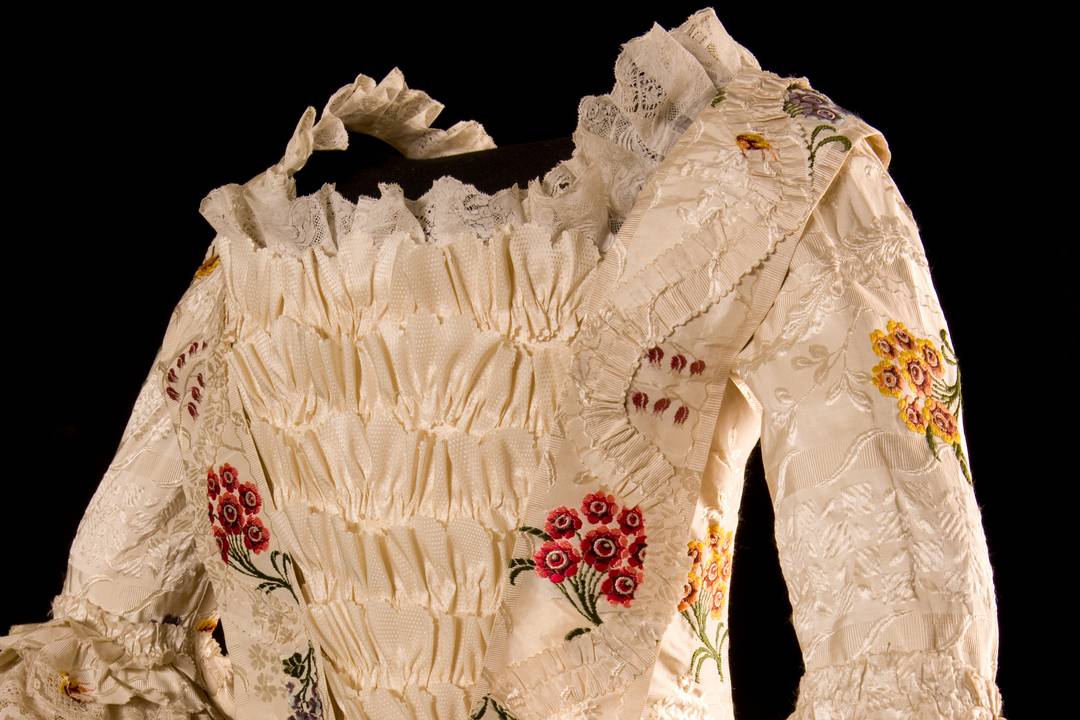 Credits: Immagine: Historic Royal Palaces; Spitalfields mantua