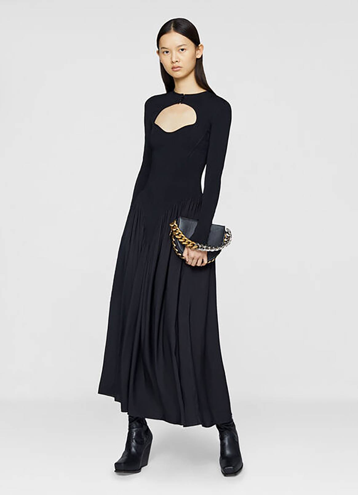 Photo Credits: Modelo de bolso Frayme Mylo de Stella McCartney hecho de micelios.