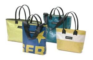 Shop-in-shop Freitag open, broers in het land