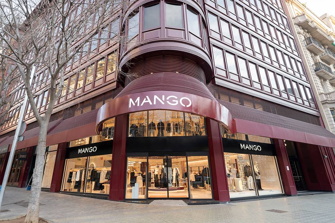 Negozio Mango a Barcellona, Spagna.