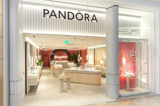 Pandora временно закроет почти каждый пятый магазин из-за коронавируса