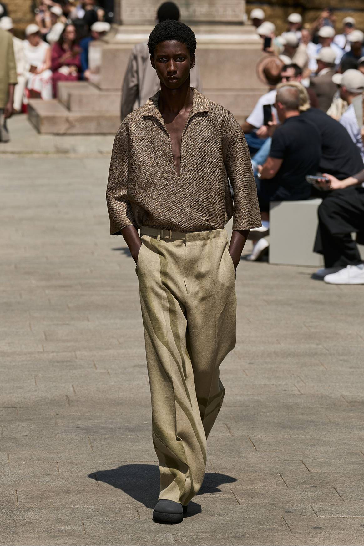 Créditos: Zegna, colección “L’Oasi di Lino” para la temporada Primavera/Verano SS24. Fotografía de cortesía.