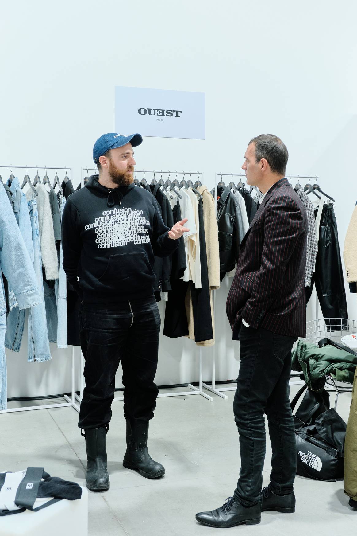 Nicolas Bonnet Ouladj en el showroom Sphère