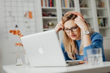 Studie: Sprache in Stellenanzeigen schließt Frauen oft unterbewusst aus