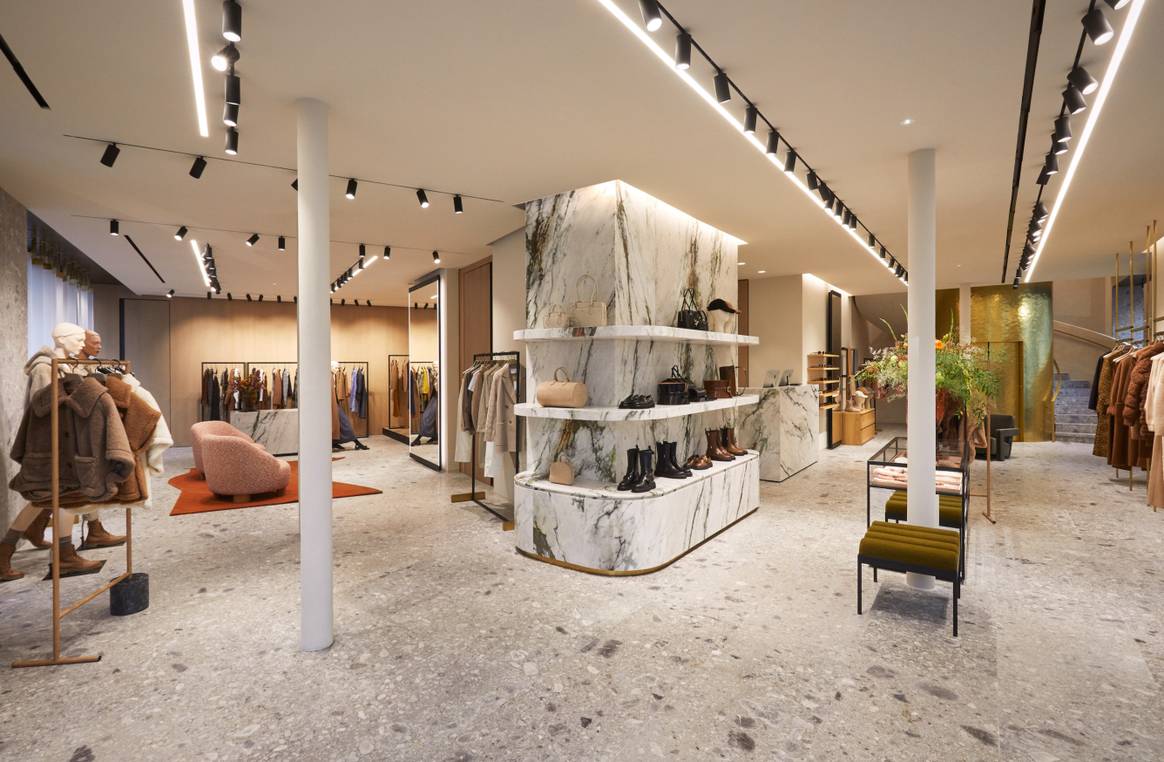 Boutique Max Mara située au 37 rue du Four