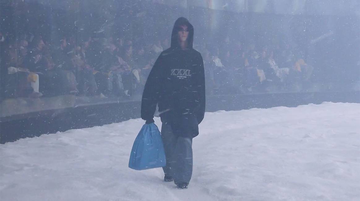 Photo Credits: Balenciaga, desfile de la colección Invierno 2022/2023 FW22.