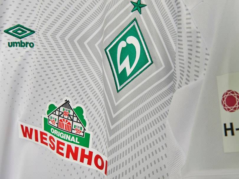 Les maillots Umbro 2018-2019 des clubs européens
