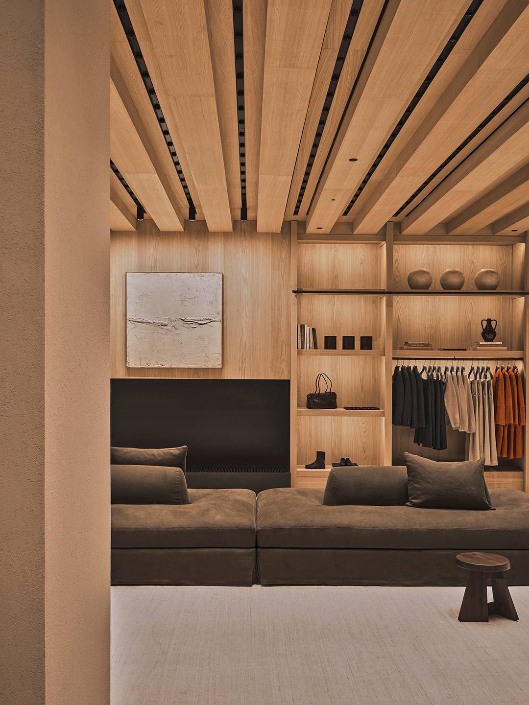 Tienda de Zara diseñada por Vincent Van Duysen en el número 584 de la avenida Diagonal de Barcelona (España).