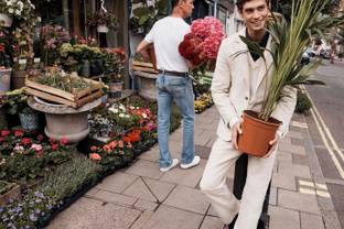 Ted Baker Plc verder met één overnamepartij tijdens formeel verkoopproces