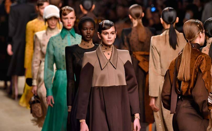 Mode à Milan: un défilé Fendi en forme d'hommage à Lagerfeld