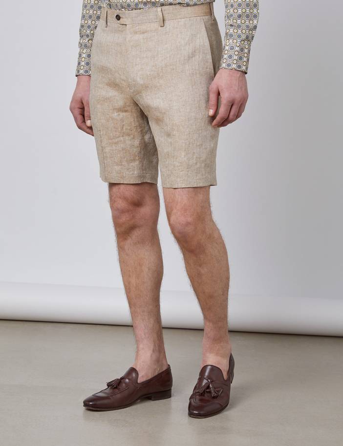 Men's Herringbone Italian Linen Shorts in Beige | Hawes& Curtis