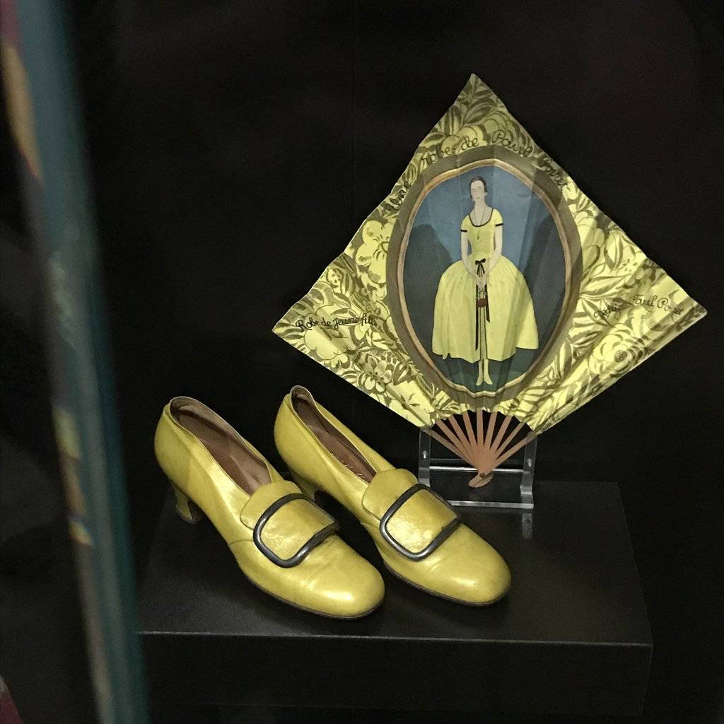 Schuhe von Denise Poiret.