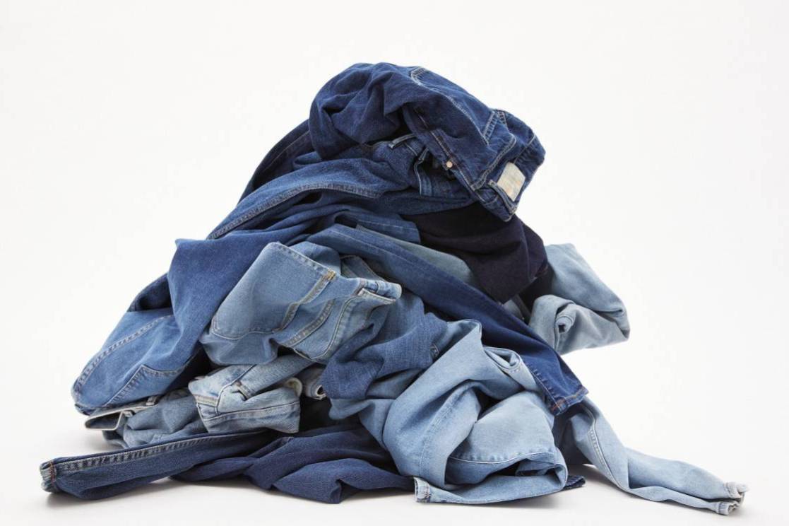 Beeld ter illustratie van de hoeveelheid kleding die we doorgaans bezitten