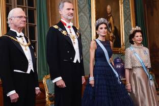 Un vestido (sostenible) de H&M en el armario de la reina Letizia