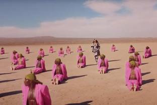 OppoSuits-pakken te zien in Beyoncé videoclip