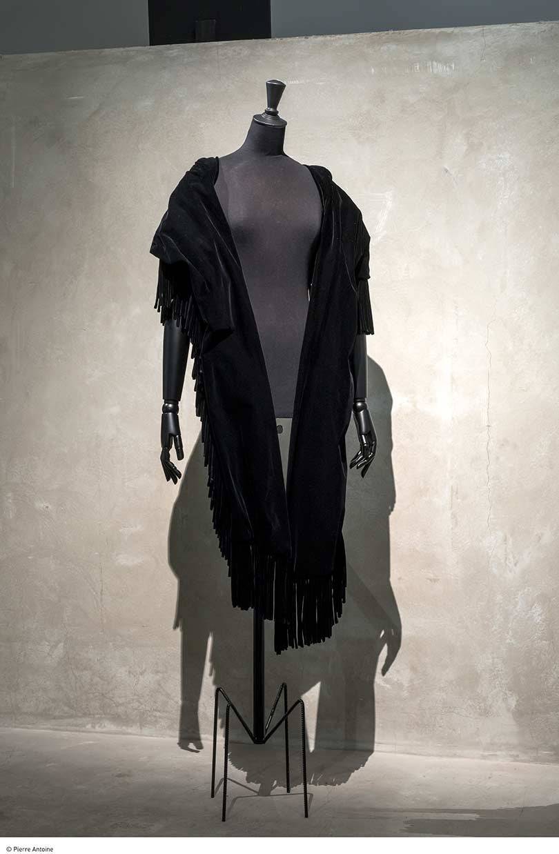 Sneak Peak: Die Balenciaga-Retrospektive ‚Balenciaga, l’Oeuvre au Noir'