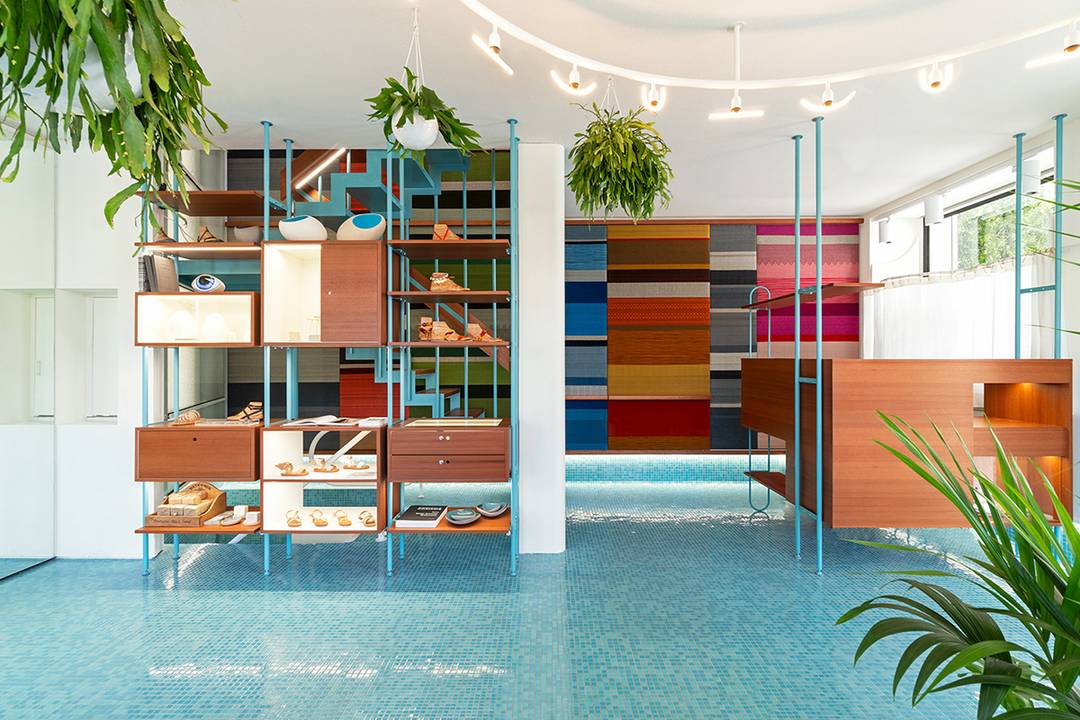 Flagship store di Ancient Greek Sandals ad Atene (Grecia).