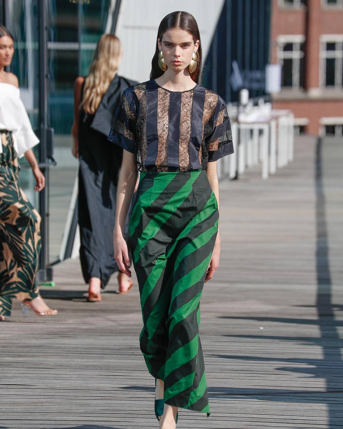In beeld: Dit was de coronaproof september editie van Amsterdam Fashion Week