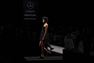 Vídeo: Roberto Torretta presenta su colección SS22 en la MBFW Madrid