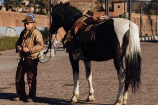 In het zadel: Wilde streetstyle op Pitti Uomo 105