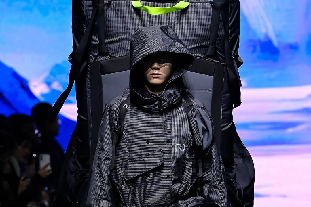 Giant backpack – Lie by Lee Chung Chung FW25