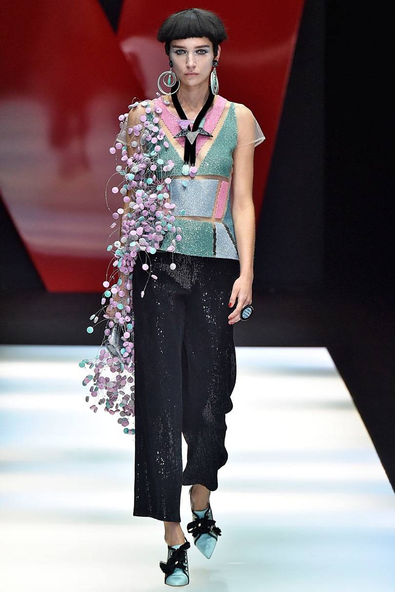 Mode à Milan: Armani aux antipodes des malheurs du monde