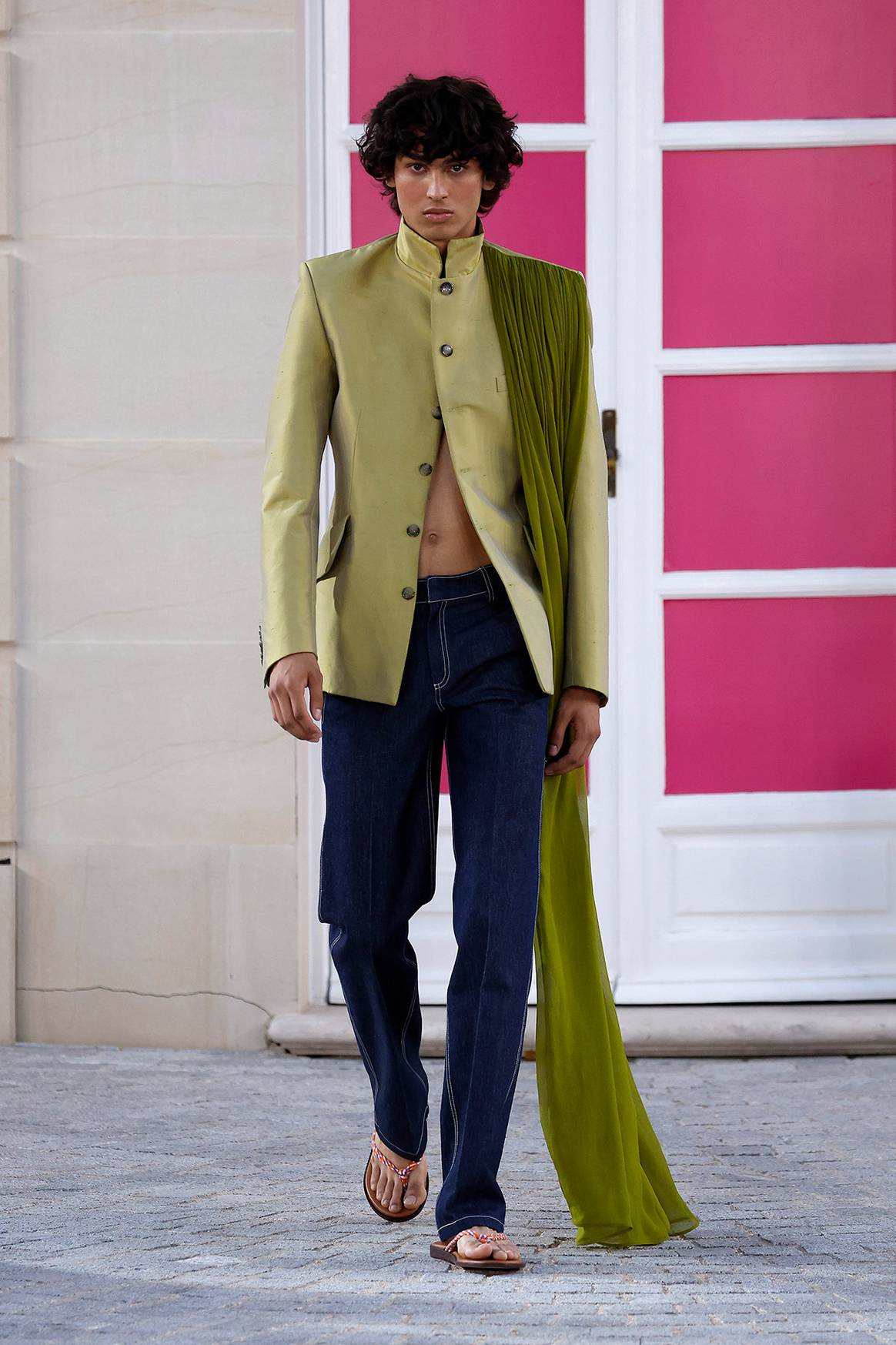 Photo Credits: Mans, colección “Raíces” para la temporada Primavera/Verano SS23.